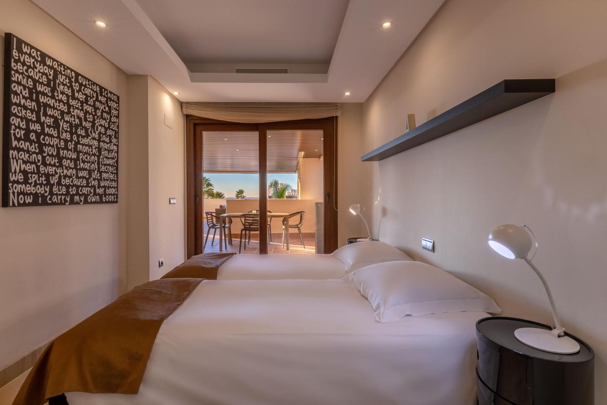 Bahia Boutique Apartments Εστεπόνα Εξωτερικό φωτογραφία